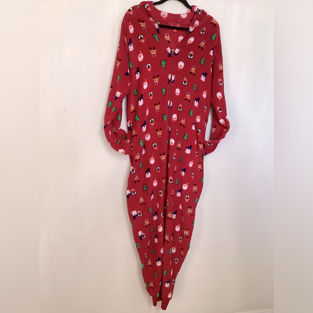 Macy*s | men’s/unisex | onesies Christmas pajamas | size L | color Red